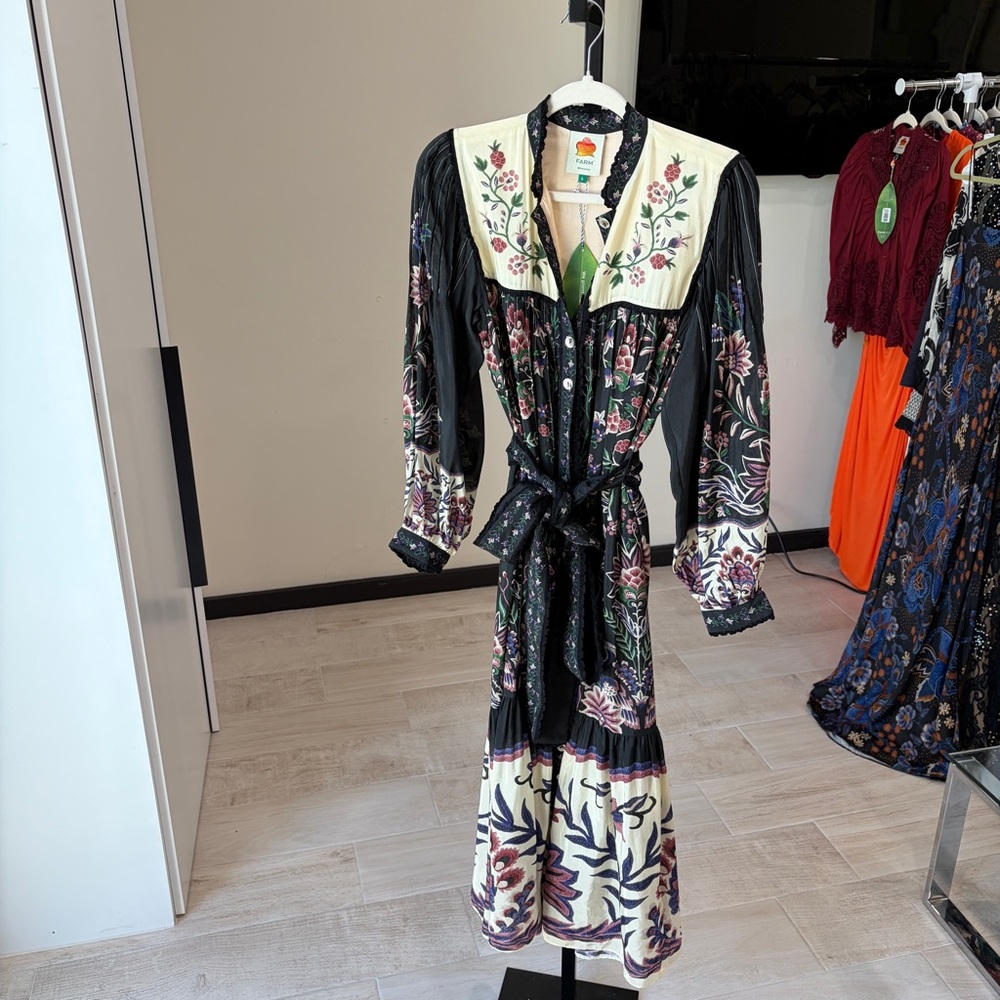 Farm Rio: Black Marvelous Garden Long Sleeve Maxi Dress - Picture 11 of 12